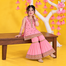 Gulabi Grace