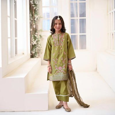 Embroidered Elegance Lawn 08